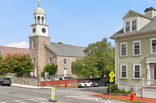 162 High St, Newburyport, MA 01950 - Photo 1
