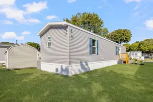 460 Collins, Attleboro, MA 02703 - Photo 23