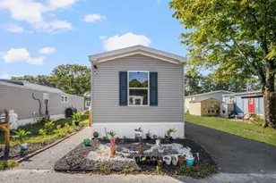460 Collins, Attleboro, MA 02703 - Photo 3
