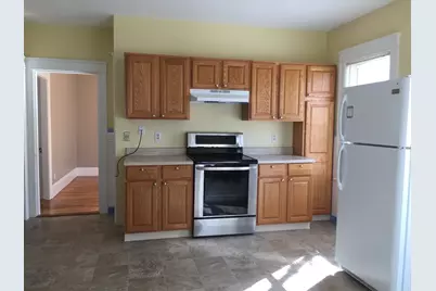 4 Dorset St, Worcester, MA 01602 - Photo 3