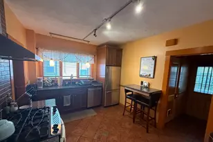18 Benton Rd, Medford, MA 02155 - Photo 5