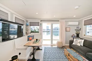1 Pier 8, Boston, MA 02129 - Photo 21