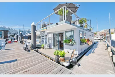 1 Pier 8 #B14, Boston, MA 02129 - Photo 37