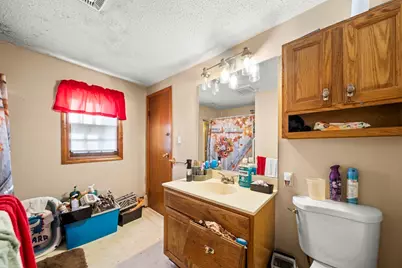 57 Ruskin St, Chicopee, MA 01020 - Photo 13