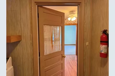 9 Spring St, Montague, MA 01376 - Photo 11