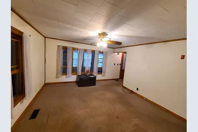 9 Spring St, Montague, MA 01376 - Photo 17