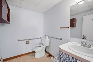 184 Main St, Oxford, MA 01540 - Photo 17