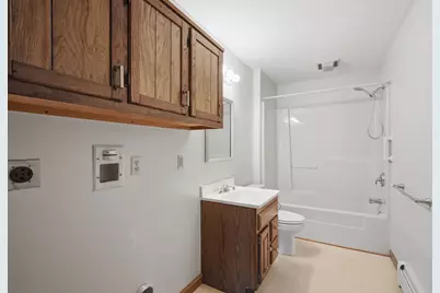 184 Main St, Oxford, MA 01540 - Photo 9
