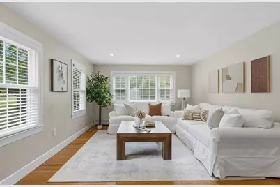 11 Bow St, Plainville, MA 02762 - Photo 15