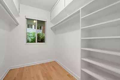 18 Chestnut Pl, Brookline, MA 02445 - Photo 13