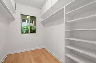 18 Chestnut Pl, Brookline, MA 02445 - Photo 13