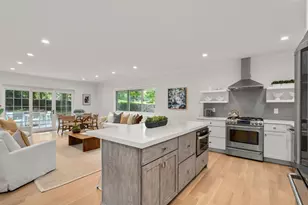 18 Chestnut Pl, Brookline, MA 02445 - Photo 3