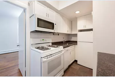 11 Revere St #1, Boston, MA 02114 - Photo 7