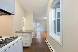 11 Revere St, Boston, MA 02114 - Photo 9