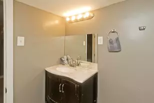 23 Jenness St, Springfield, MA 01104 - Photo 29