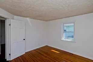 23 Jenness St, Springfield, MA 01104 - Photo 17