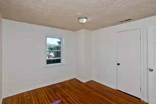 23 Jenness St, Springfield, MA 01104 - Photo 15