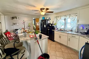 35 Long Terrace, Springfield, MA 01104 - Photo 9