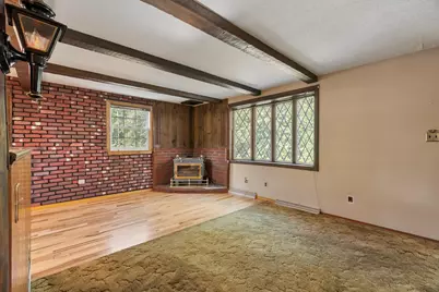 82 Russell St, Haverhill, MA 01830 - Photo 15