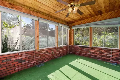 82 Russell St, Haverhill, MA 01830 - Photo 7