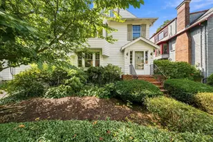 32-34 Grozier Rd, Cambridge, MA 02138 - Photo 3