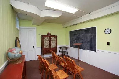 421 Elm St, Pittsfield, MA 01201 - Photo 23