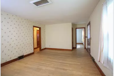 421 Elm St, Pittsfield, MA 01201 - Photo 13