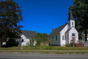 421 Elm St, Pittsfield, MA 01201 - Photo 1