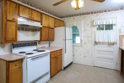 421 Elm St, Pittsfield, MA 01201 - Photo 7