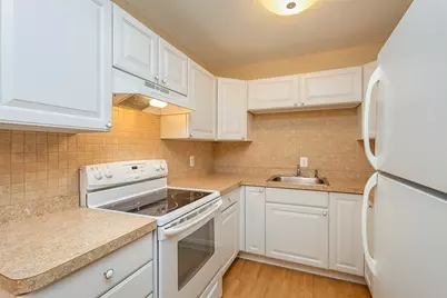 219 Rock St #G2, Norwood, MA 02062 - Photo 3