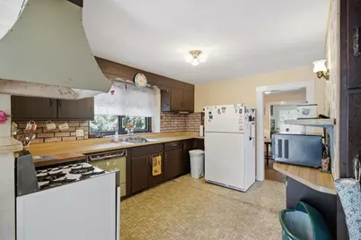 329 Sumner St, Norwood, MA 02062 - Photo 23