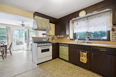 329 Sumner St, Norwood, MA 02062 - Photo 21