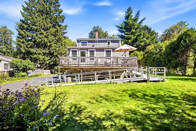 329 Sumner St, Norwood, MA 02062 - Photo 11
