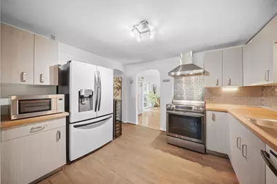 8 Revere Rd, Tewksbury, MA 01876 - Photo 3