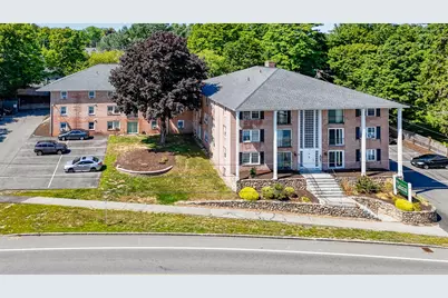 90 E Broadway #11, Derry, NH 03038 - Photo 1