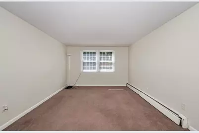 90 E Broadway #11, Derry, NH 03038 - Photo 5