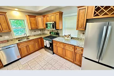 12 Madison St, Taunton, MA 02780 - Photo 1