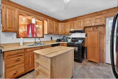 21 Timothy St, Fairhaven, MA 02719 - Photo 9