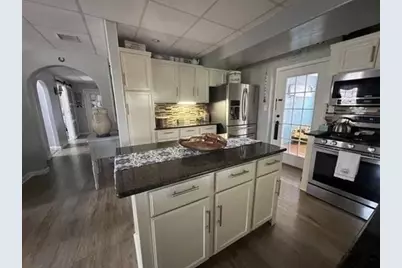769 New Plainville Rd, New Bedford, MA 02745 - Photo 9