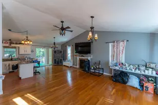 769 New Plainville Rd, New Bedford, MA 02745 - Photo 33