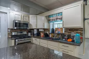 769 New Plainville Rd, New Bedford, MA 02745 - Photo 17
