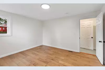 186 Pleasant St, Lunenburg, MA 01462 - Photo 19