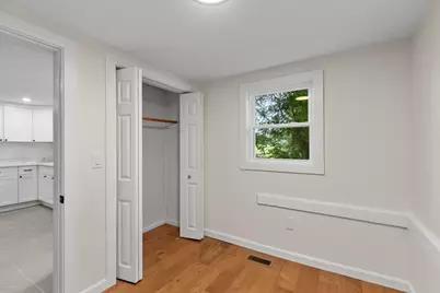 186 Pleasant St, Lunenburg, MA 01462 - Photo 25