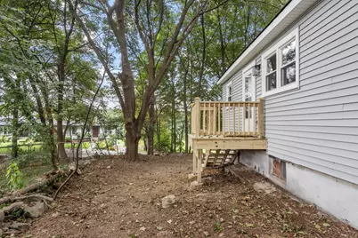 186 Pleasant St, Lunenburg, MA 01462 - Photo 5