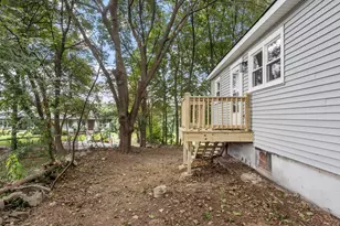 186 Pleasant St, Lunenburg, MA 01462 - Photo 5