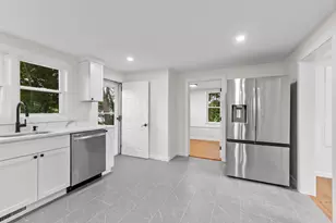 186 Pleasant St, Lunenburg, MA 01462 - Photo 15