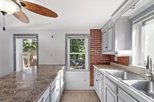 368 Litchfield St, Leominster, MA 01453 - Photo 27