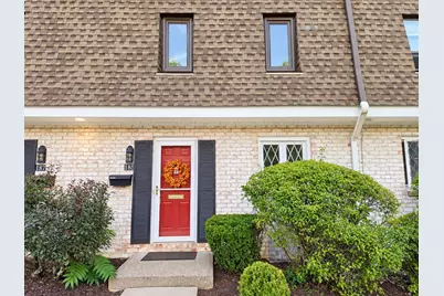 185 Porter Lake Dr #185, Springfield, MA 01106 - Photo 1