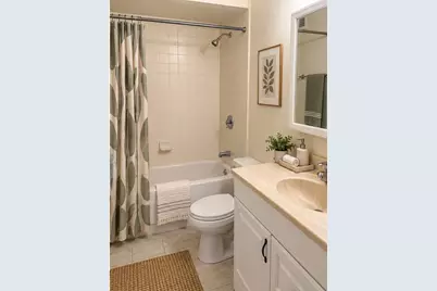 33 Pond #1005, Brookline, MA 02445 - Photo 9