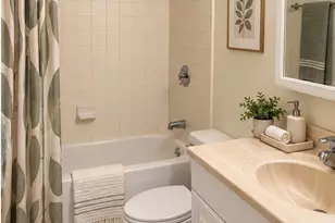 33 Pond, Brookline, MA 02445 - Photo 9